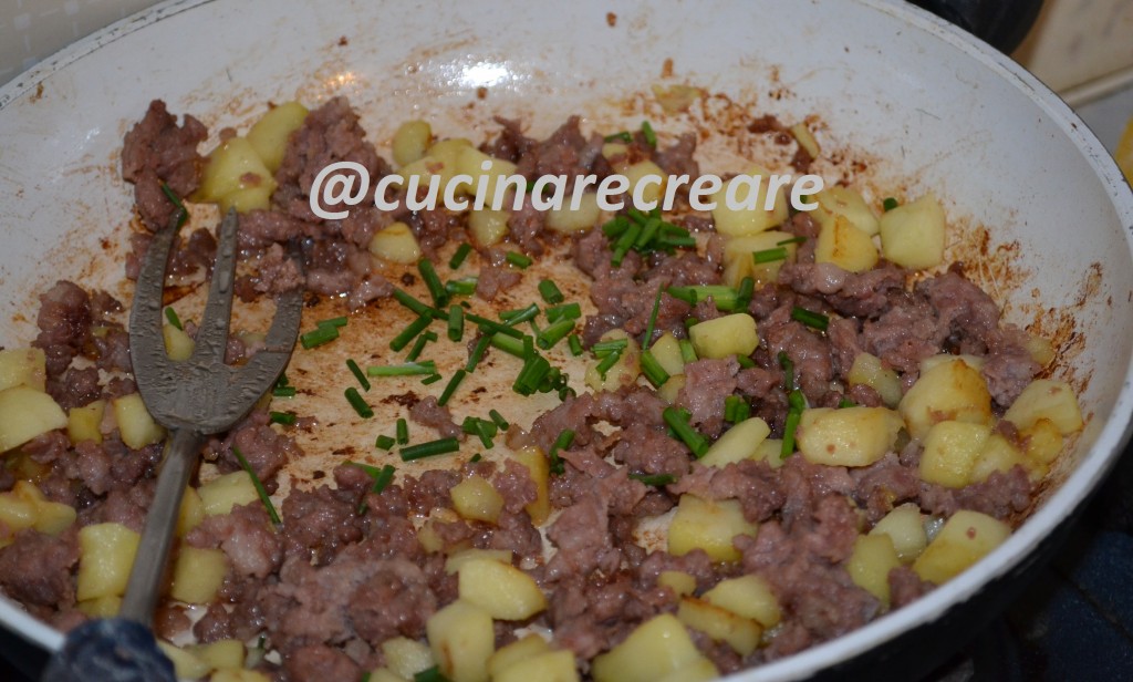 Gnocchi con sugo di salsiccia e mele (3)