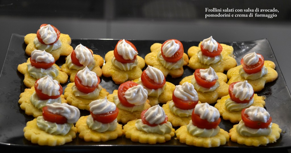 FROLLINI SALATI CON SALSE