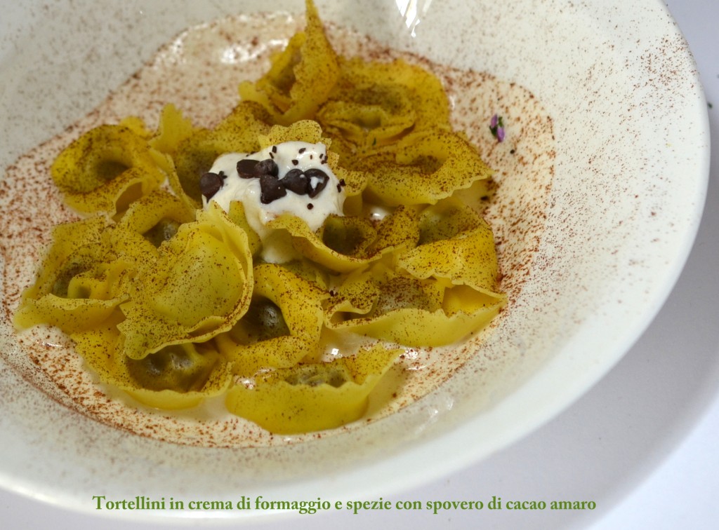 TORTELLINI CON FONDUTA DI FORMAGGIO SPOVERIZZATI DI CACAO AMARO (4)
