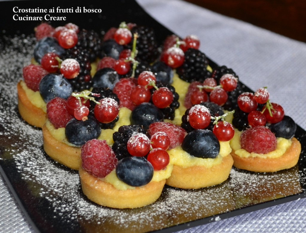Crostatine ai frutti di bosco