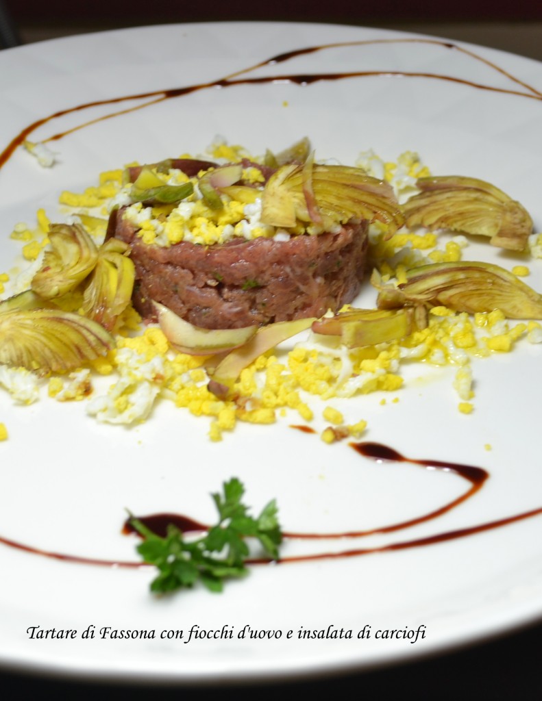 tartare con fiocchi d'uovo e carciofi (6)